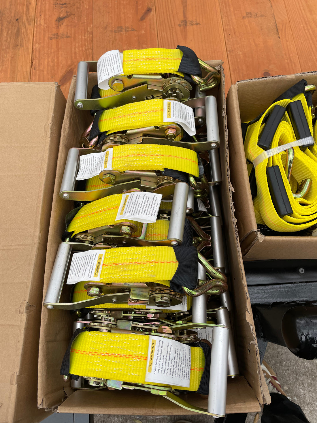 8 Pack of 2” X 11’ Car hauler Ratchet Wheel straps – JR Towing Accessories