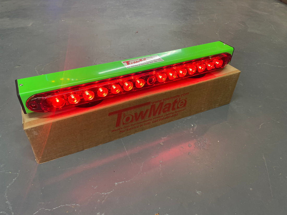 TowMate 22" Wireless Tow Light, Lime